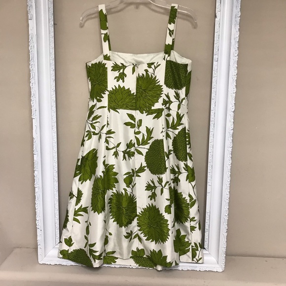 Willow Green dress - Picture 2 of 6